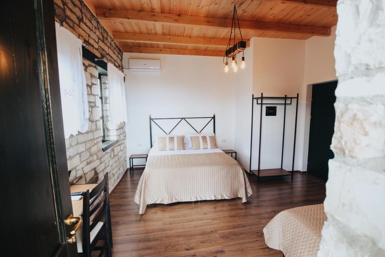 Hotel Bujtina Maria Gjirokastra Zewnętrze zdjęcie