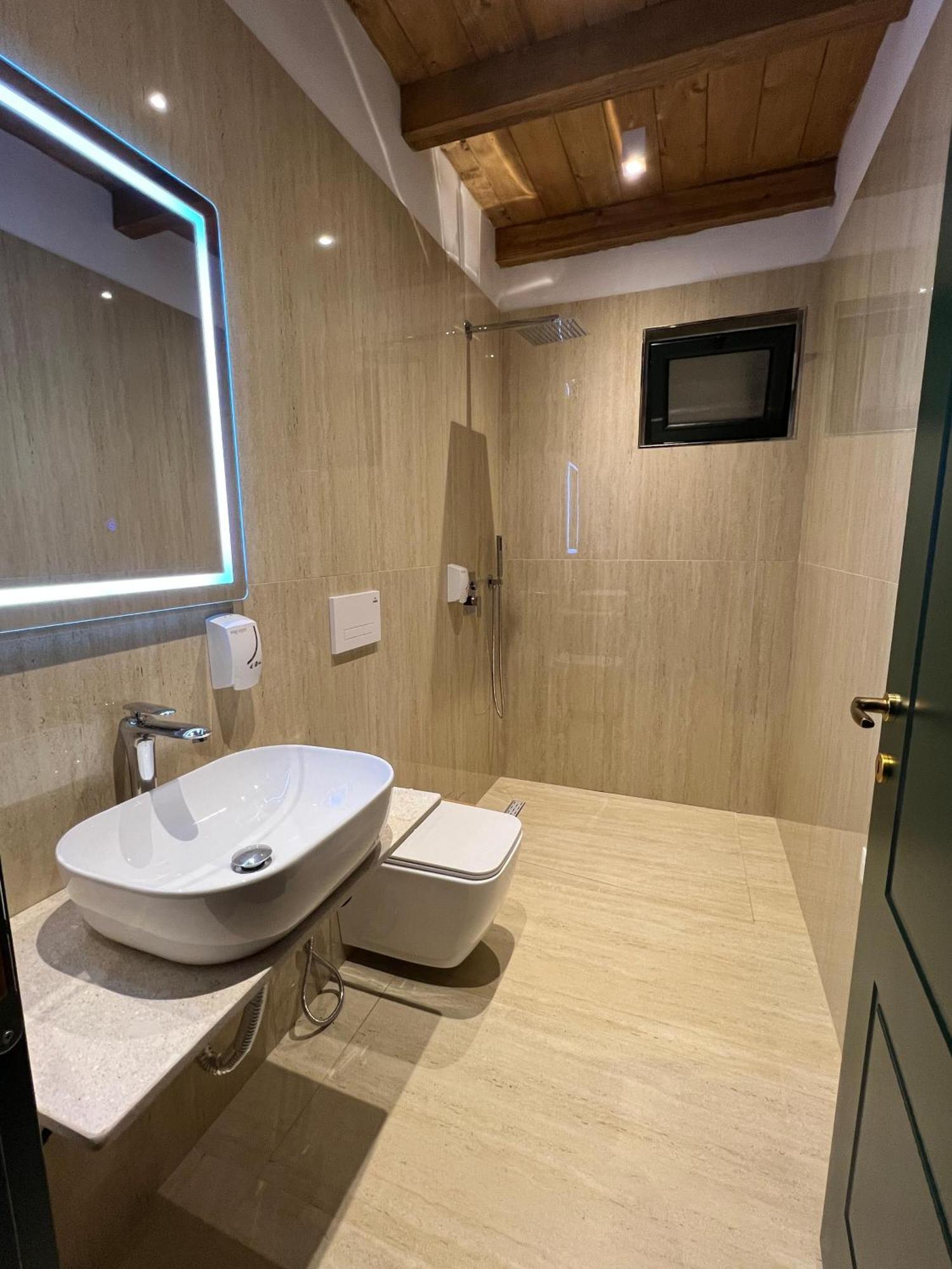 Hotel Bujtina Maria Gjirokastra Zewnętrze zdjęcie